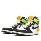 Scarpe Jordan 1 Retro High "White Black Volt University Gold" Donna/Uomo AJ1 555088-118